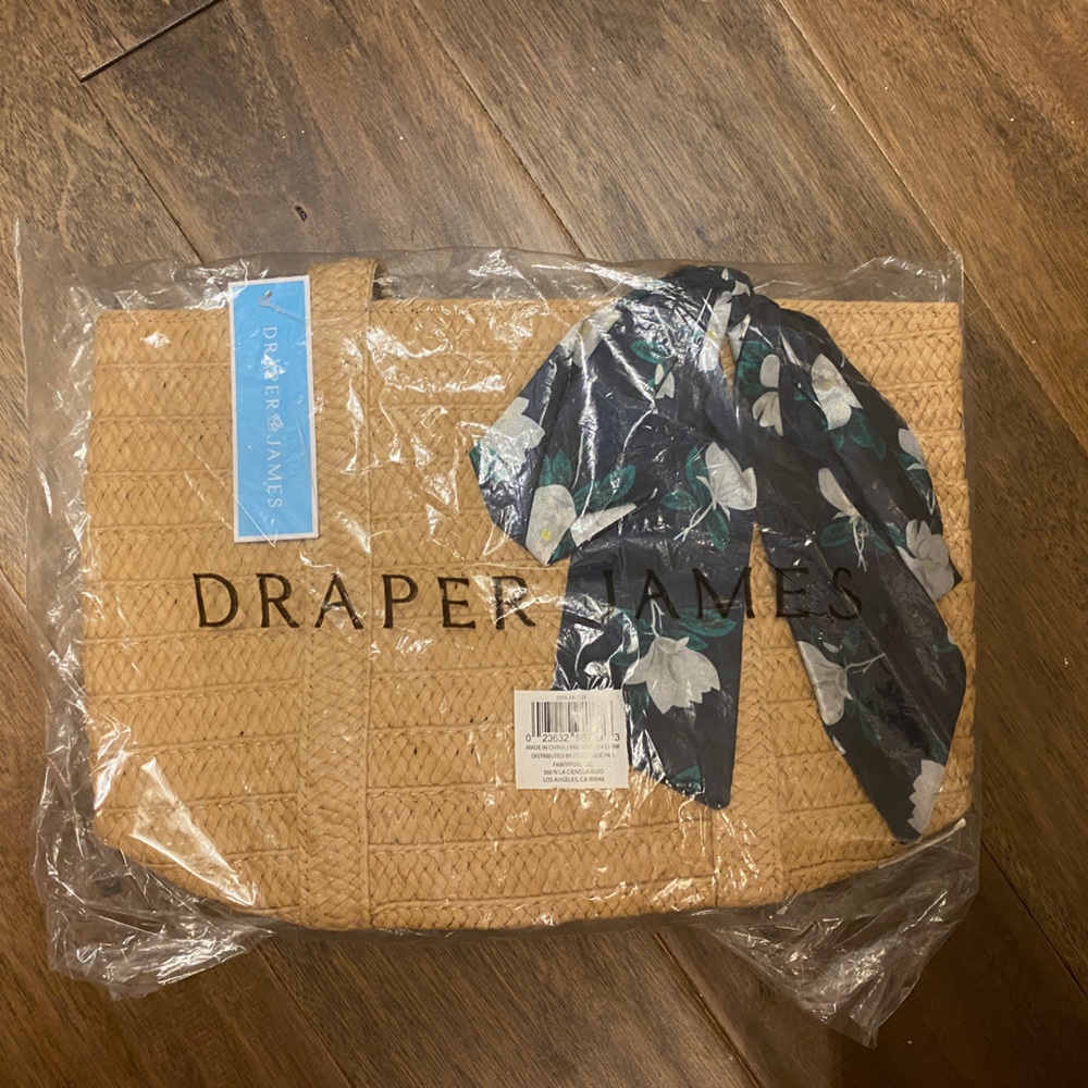 Brand new Draper James Everyday Straw Bag